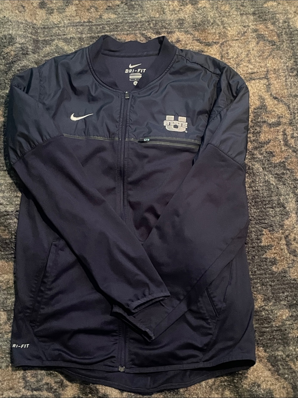 Nike Men’s Navy Dri-FIT Performance Full-Zip Jacket
